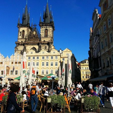 Hostel Prague Tyn Bagian luar foto